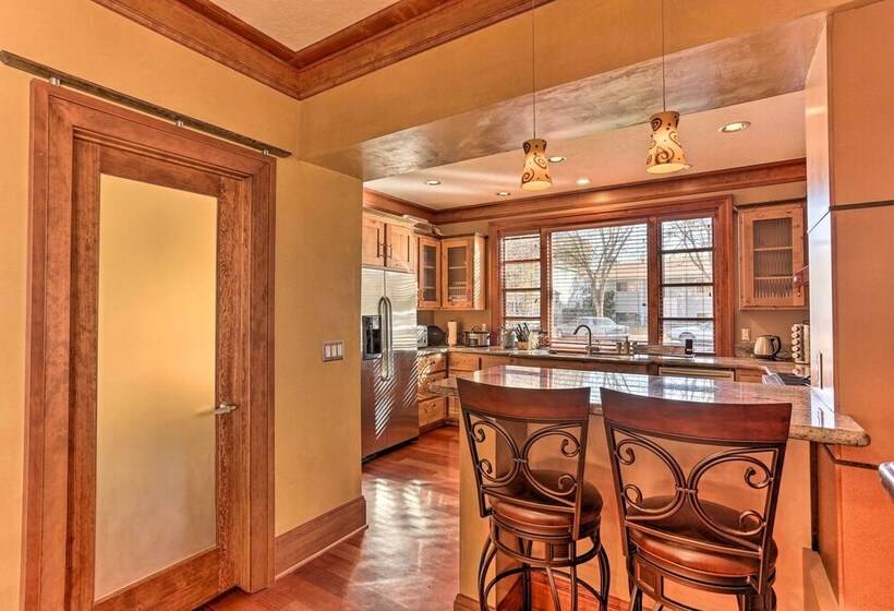 North End Boise Home W/ Courtyard ~ 3 Mi To Dtwn!