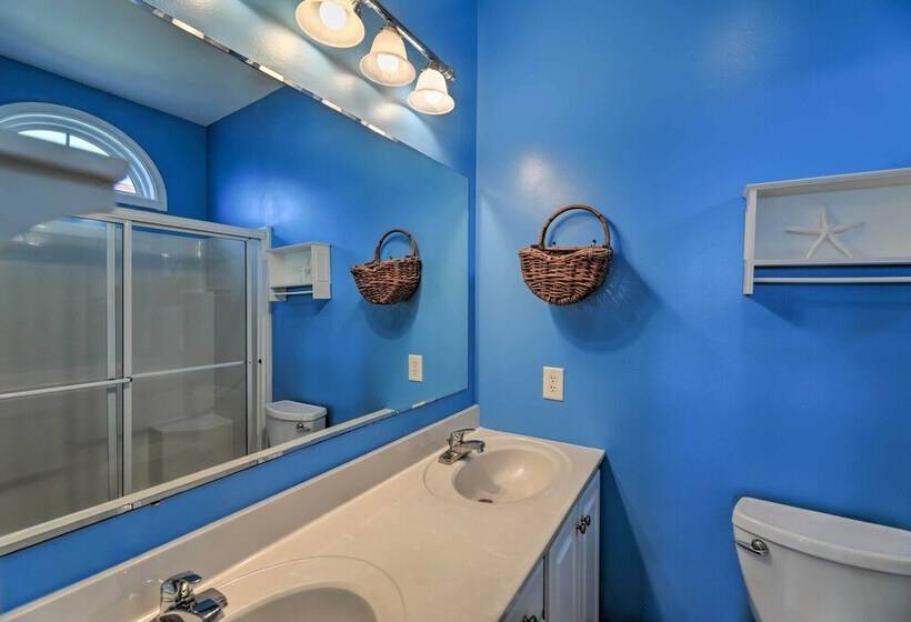 Waterfront Emerald Isle Home W/ Dock Access!