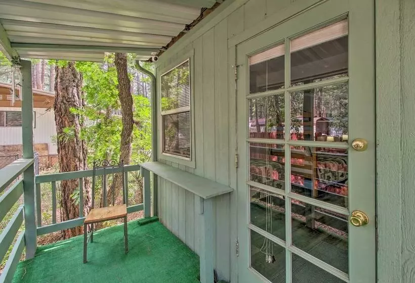 Woodsy Retreat W/ Deck 2 Mi To Rainbow Lake!