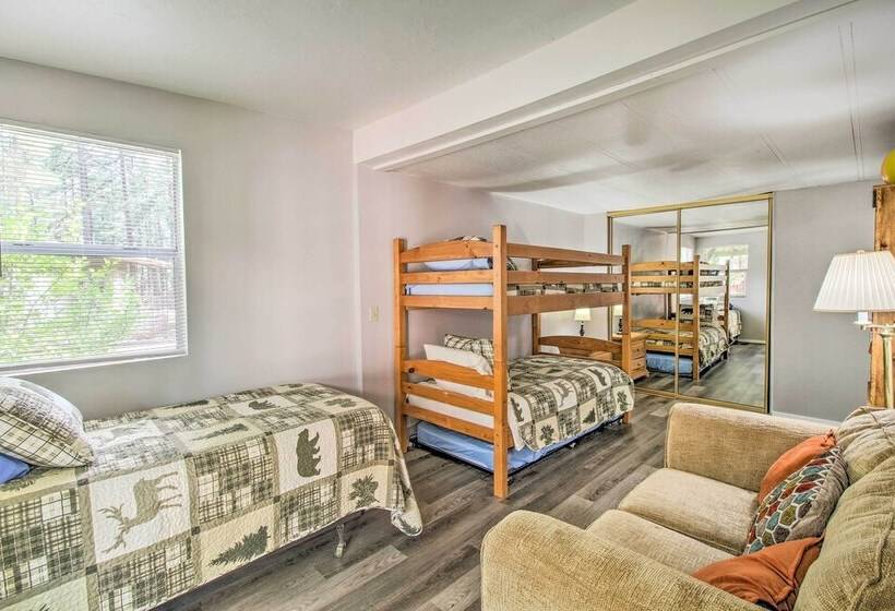 Woodsy Retreat W/ Deck 2 Mi To Rainbow Lake!