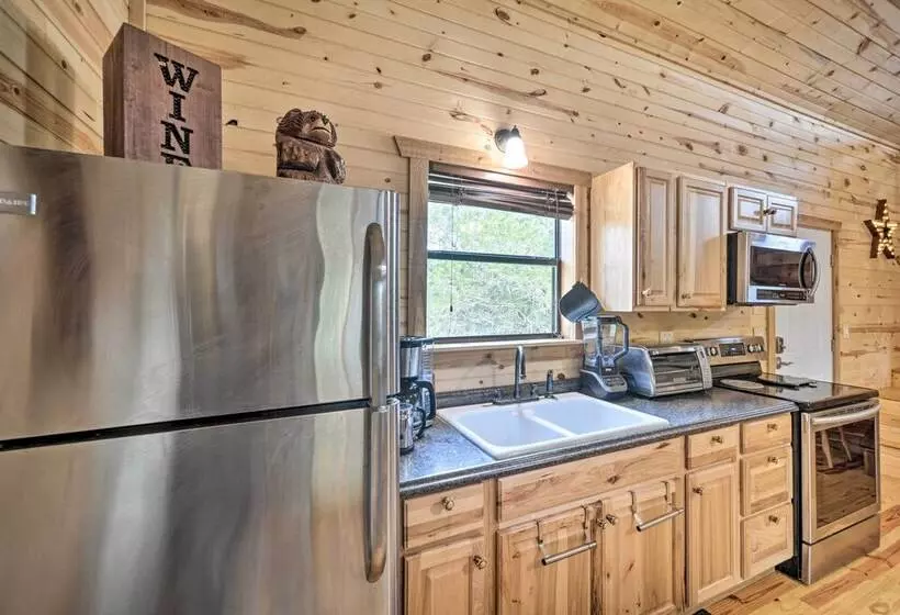 2 Rustic Cabins W/ Porches On Remote Ranch!