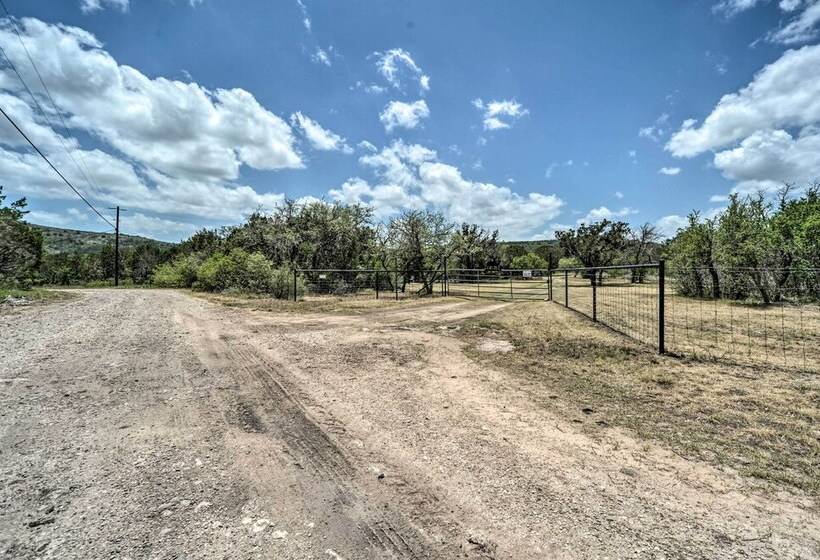2 Rustic Cabins W/ Porches On Remote Ranch!