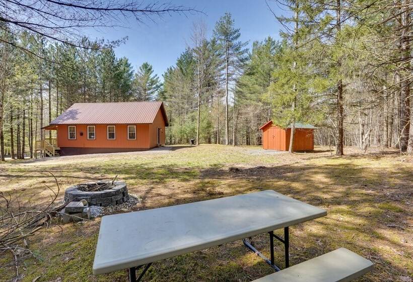 Beautiful Greig Cabin: 2 Mi To Brantingham!