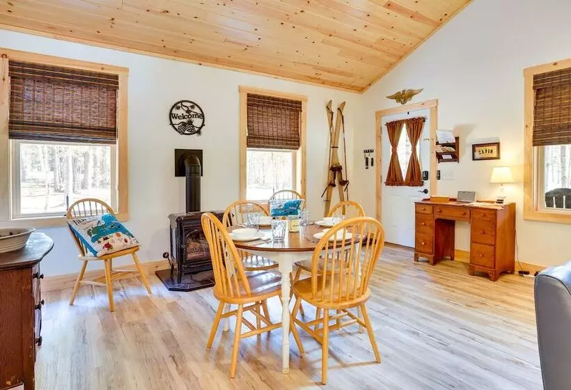 Beautiful Greig Cabin: 2 Mi To Brantingham!