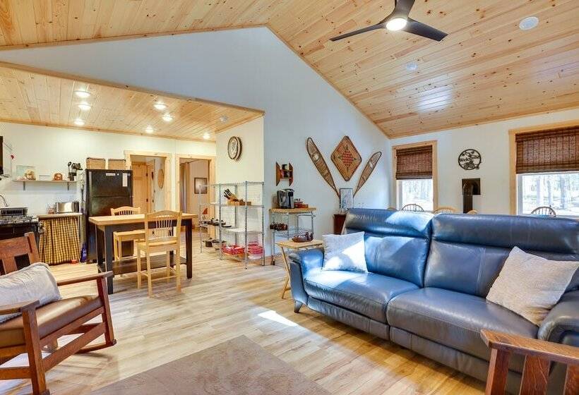 Beautiful Greig Cabin: 2 Mi To Brantingham!