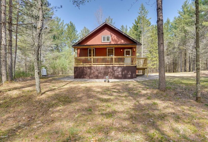 Beautiful Greig Cabin: 2 Mi To Brantingham!