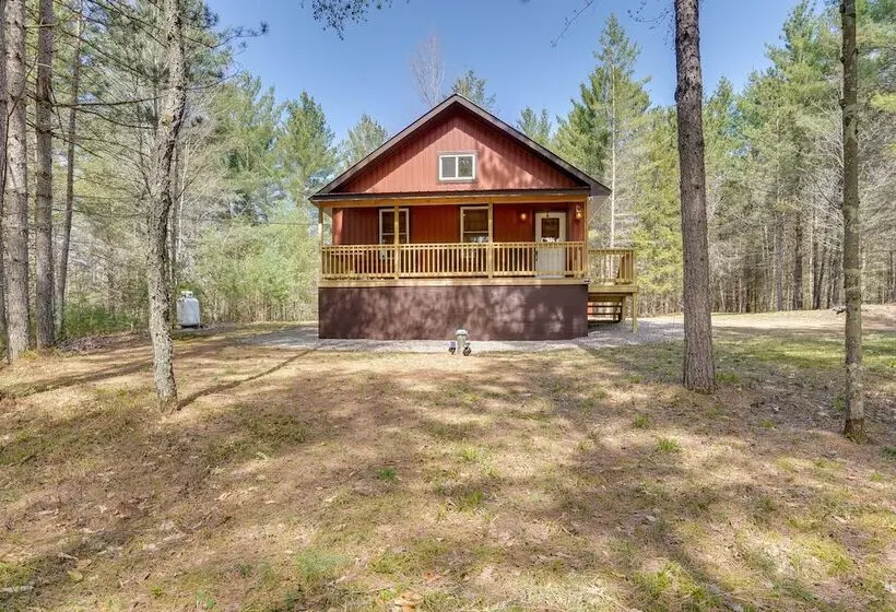 Beautiful Greig Cabin: 2 Mi To Brantingham!