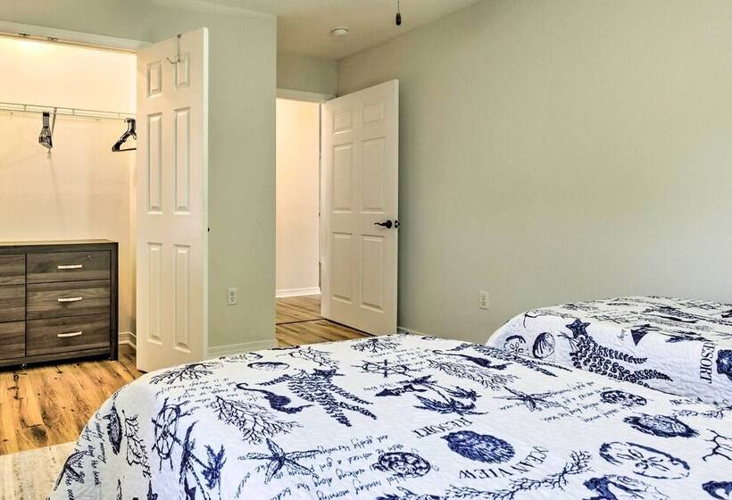 Long Beach Gulf Coast Cottage ~ Half Mi To Sand!