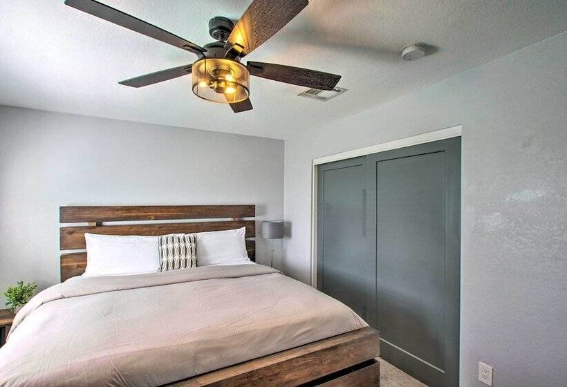 Charming Phoenix Home W/ Patio ~ 3 Miles To Dtwn!