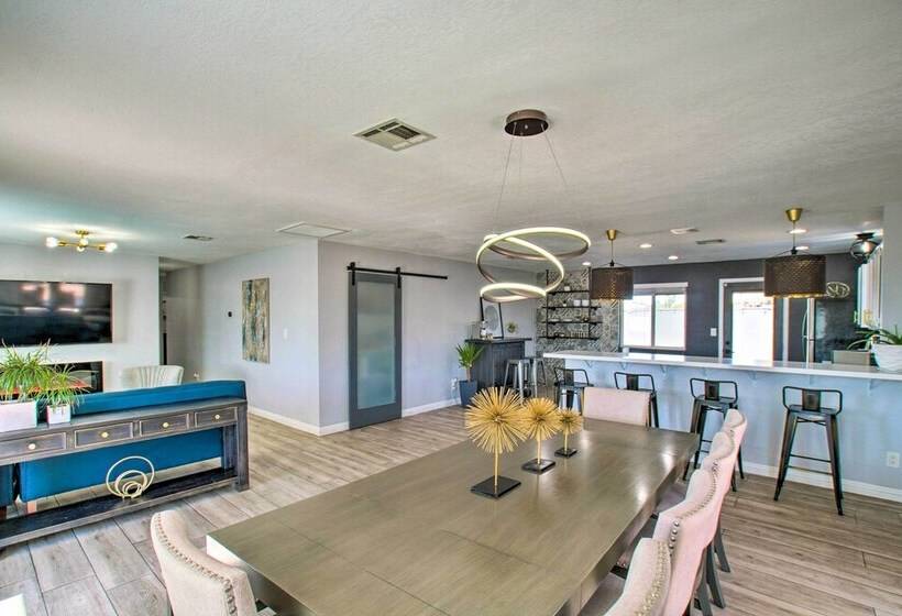 Charming Phoenix Home W/ Patio ~ 3 Miles To Dtwn!