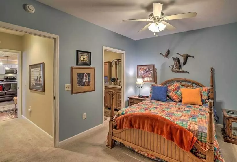 Cheerful Tiffin Digs In The Heart Of Downtown