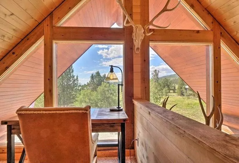 Chic Fairplay Cabin With Deck & Mountain Views!