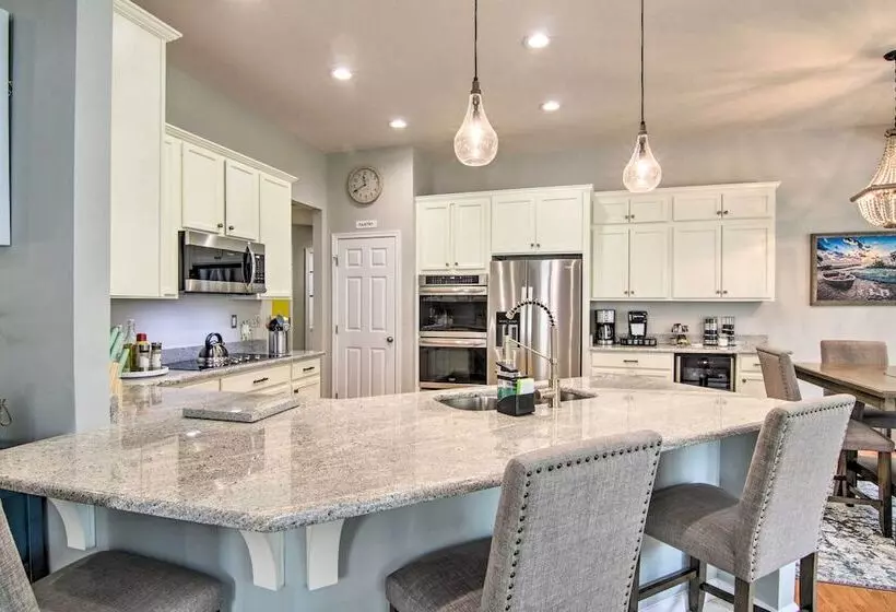 Chic Ocean View Home ~ 5 Mi To Bethany Beach!