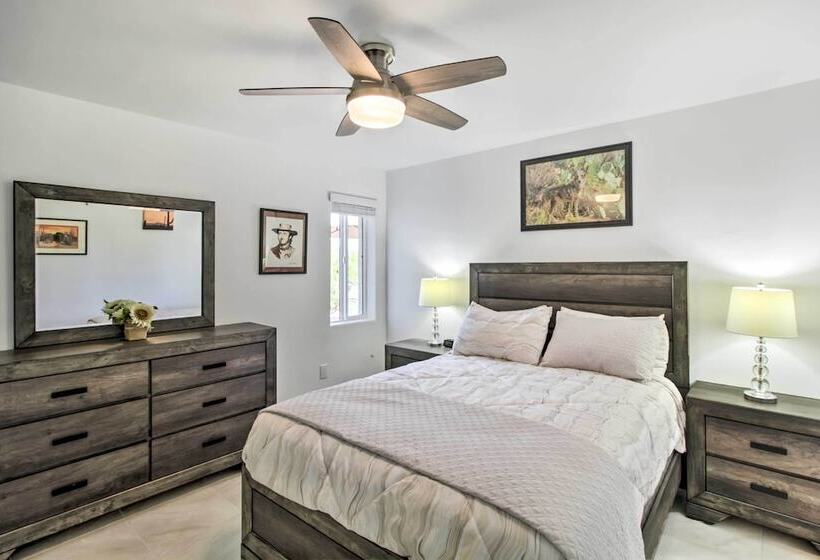 Classy Tucson Escape W/ Fire Pit On 5 Acres!