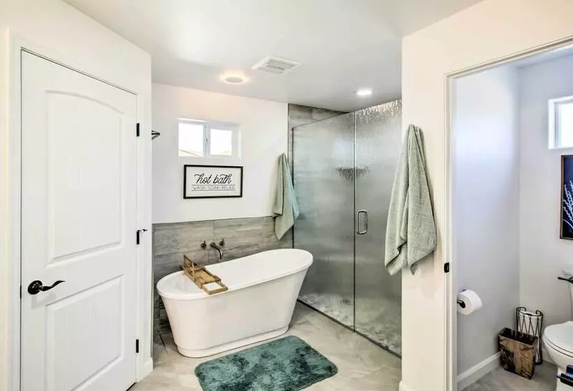 Classy Tucson Escape W/ Fire Pit On 5 Acres!