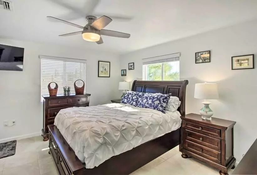 Classy Tucson Escape W/ Fire Pit On 5 Acres!