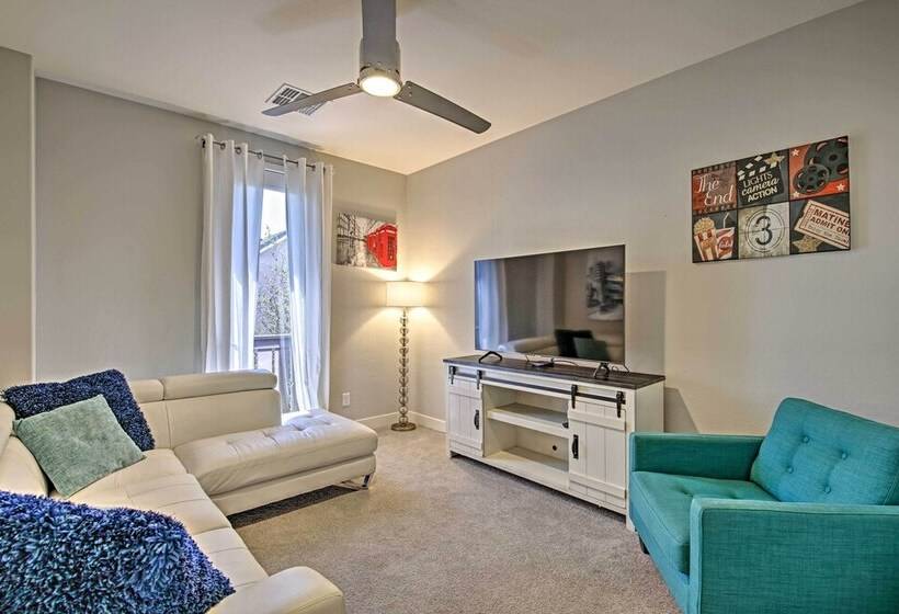 Contemporary Gilbert Home W/ Furnished Patio!