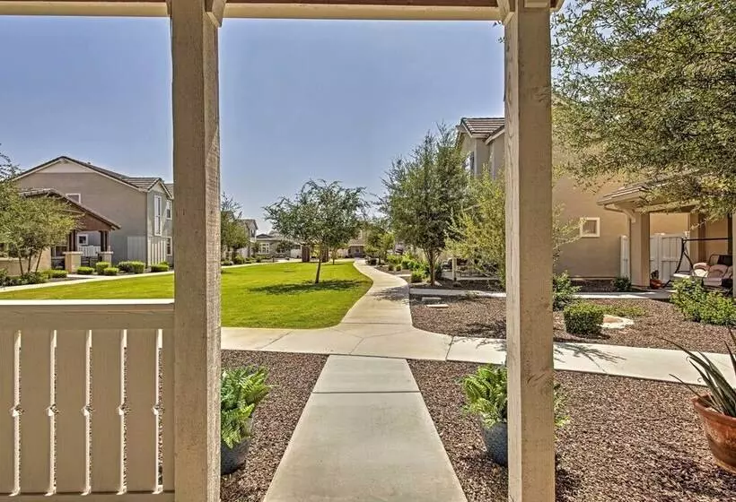 Contemporary Gilbert Home W/ Furnished Patio!
