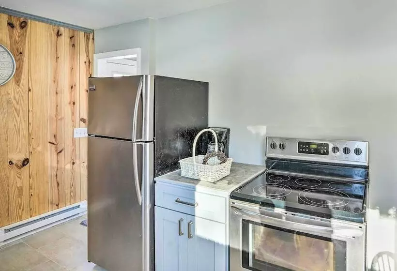 Cozy Southern Vermont Home W/ On Site Trails