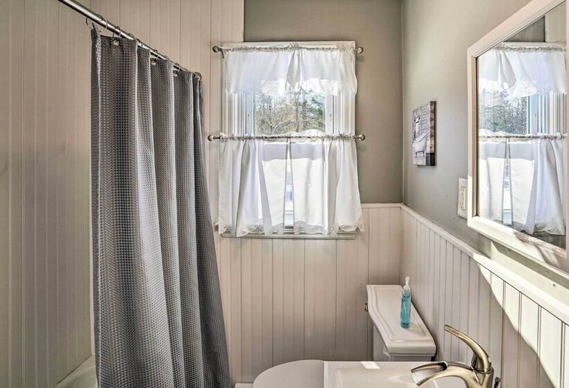 Cozy Southern Vermont Home W/ On Site Trails