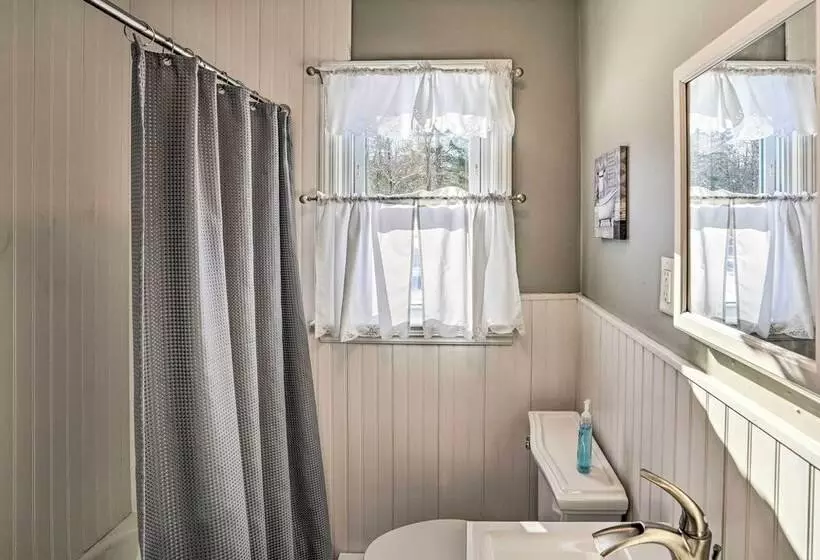 Cozy Southern Vermont Home W/ On Site Trails