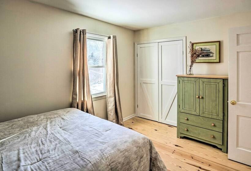 Cozy Southern Vermont Home W/ On Site Trails