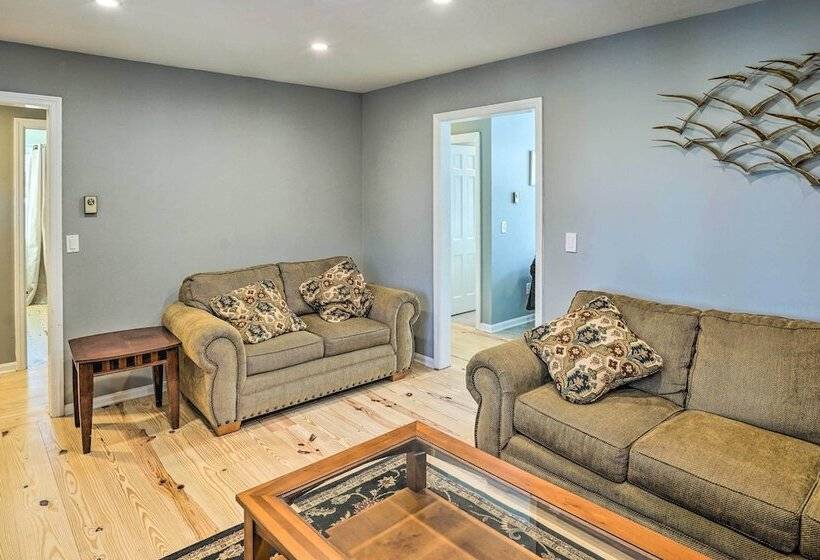 Cozy Southern Vermont Home W/ On Site Trails