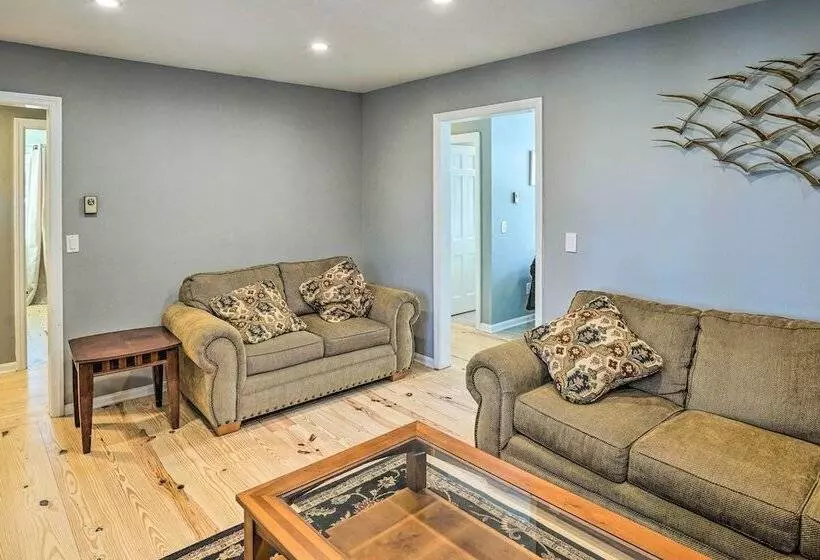 Cozy Southern Vermont Home W/ On Site Trails