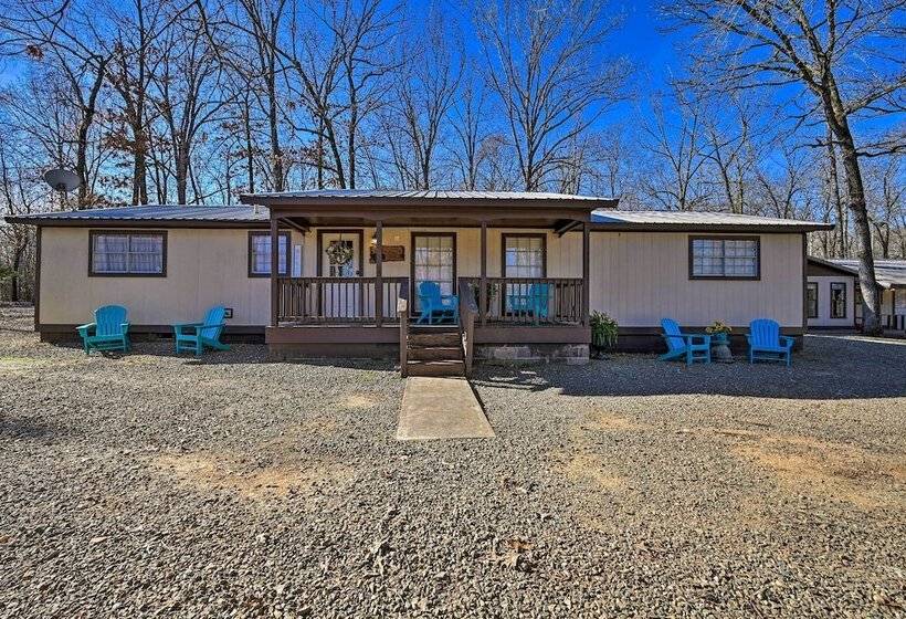 Whispering Oaks  Broken Bow Cottage Near Hiking!