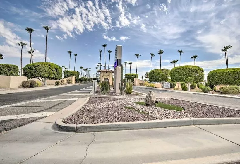 Cozy Yuma Retreat, Proximity To Golf Courses!