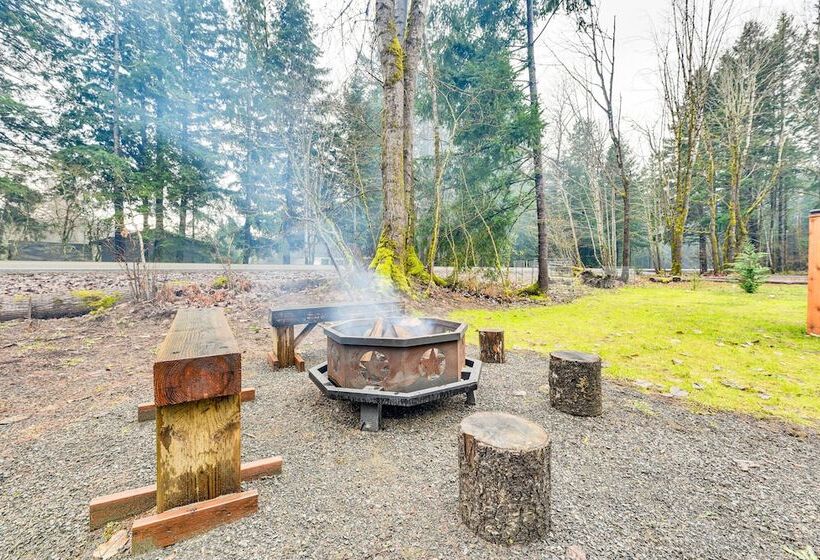 Family Friendly Packwood Retreat W/ Deck!