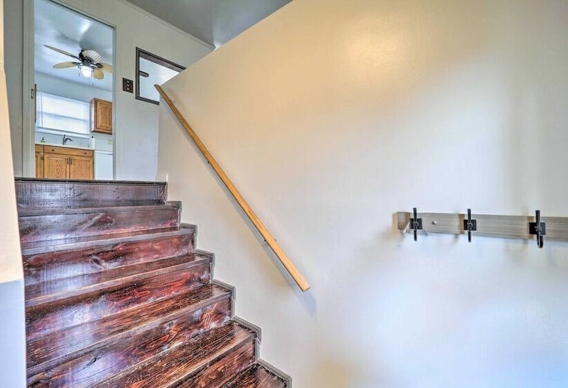 Familyfriendly Jonesborough Retreat W/ Yard!