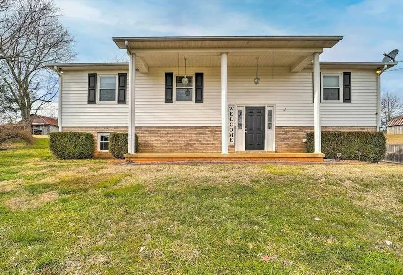 Familyfriendly Jonesborough Retreat W/ Yard!