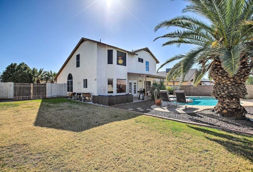 Pet Friendly Glendale Home W/ Pool, Near Golfing