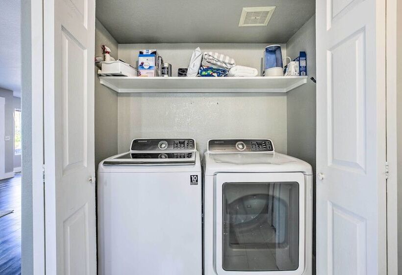 Pet Friendly Glendale Home W/ Pool, Near Golfing