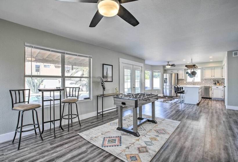 Pet Friendly Glendale Home W/ Pool, Near Golfing