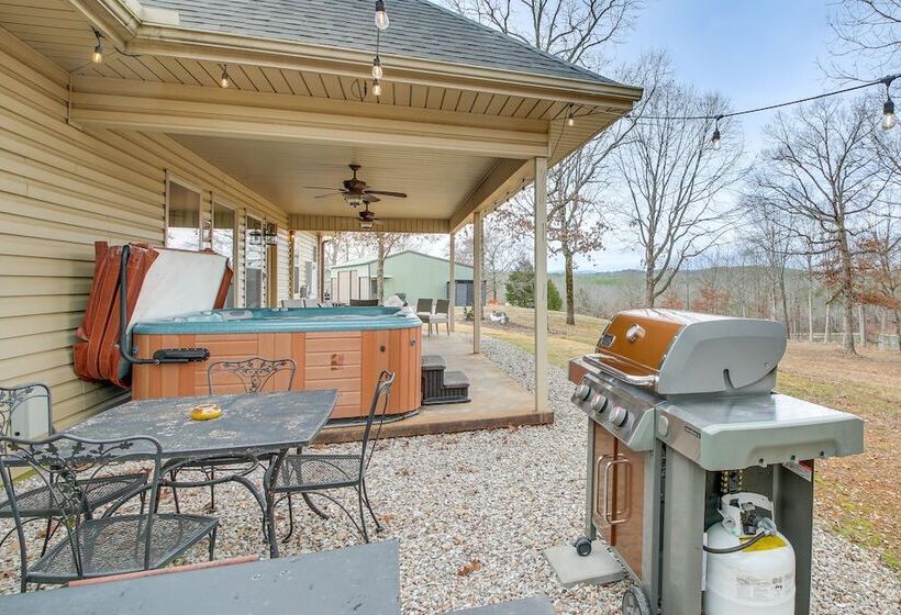 < 5 Mi To Lake Desoto: Grand Hot Springs Home