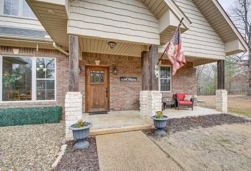 < 5 Mi To Lake Desoto: Grand Hot Springs Home