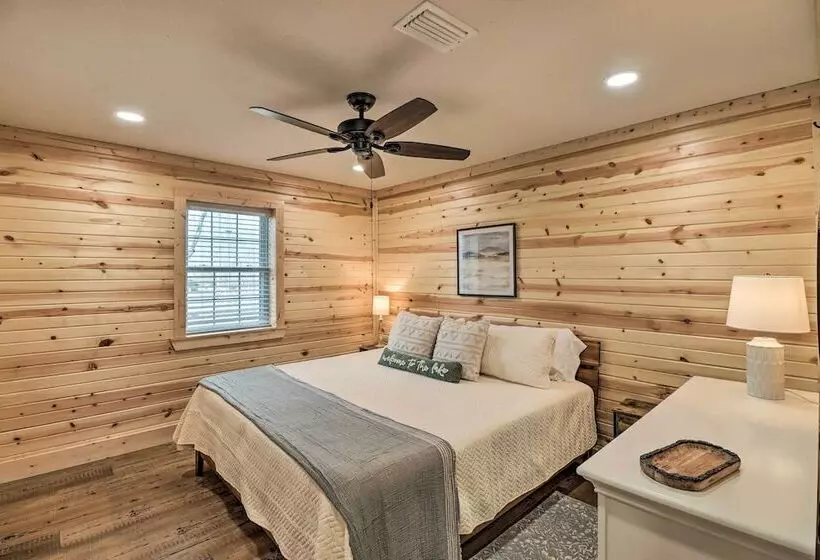 Greers Ferry Home On 40 Acres 1/4 Mi To Lake!