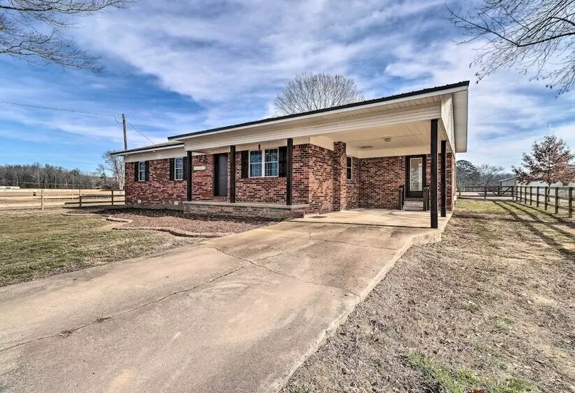 Greers Ferry Home On 40 Acres 1/4 Mi To Lake!