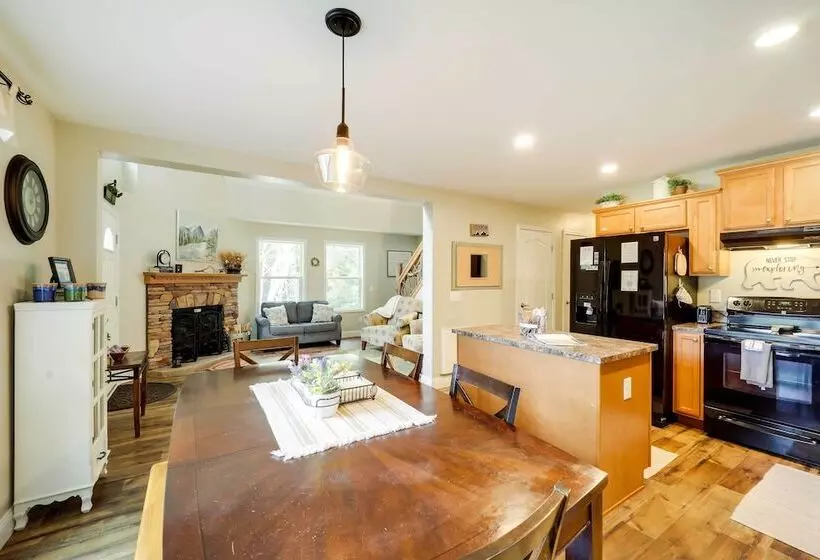 Greystone   Creekside Cabin: Hike, Fish & Explore!