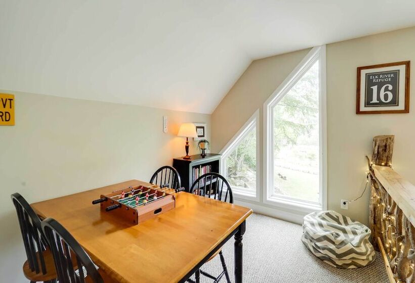 Greystone Creekside Cabin: Hike, Fish & Explore!