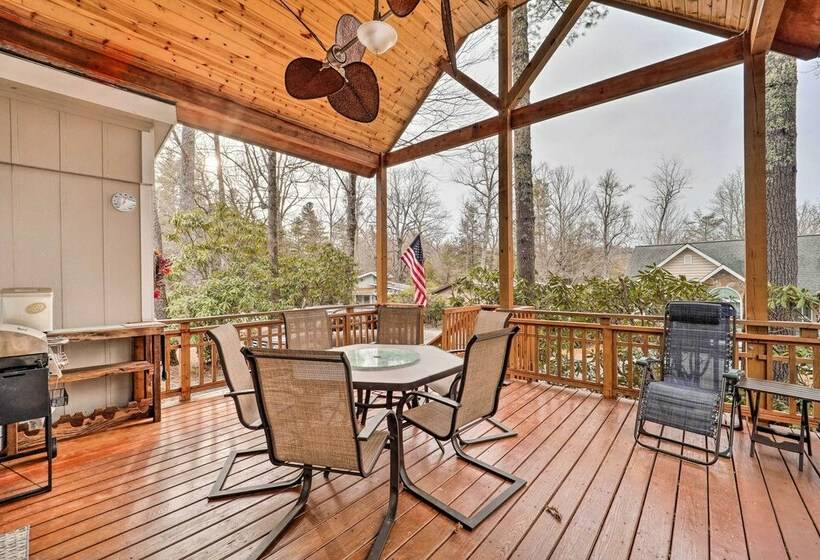 High Country Newland Cabin W/ Deck + Fire Pit!