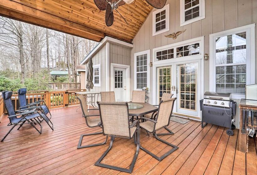 High Country Newland Cabin W/ Deck + Fire Pit!