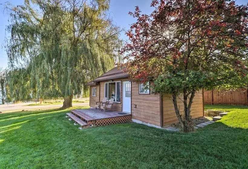 Lakeside Cabin W/ Beach ~ 14 Mi To Ski Area!