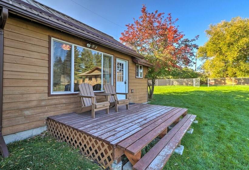 Lakeside Cabin W/ Beach ~ 14 Mi To Ski Area!