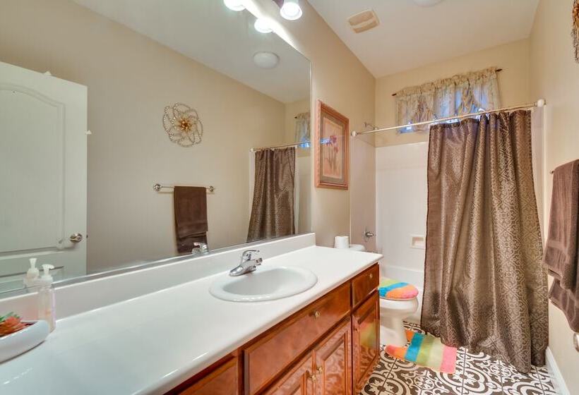 Luxe Atwater Home W/ Patio: 10 Mi To Yosemite Lake