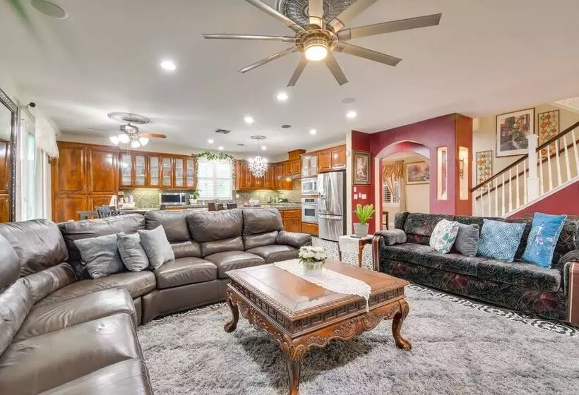 Luxe Atwater Home W/ Patio: 10 Mi To Yosemite Lake