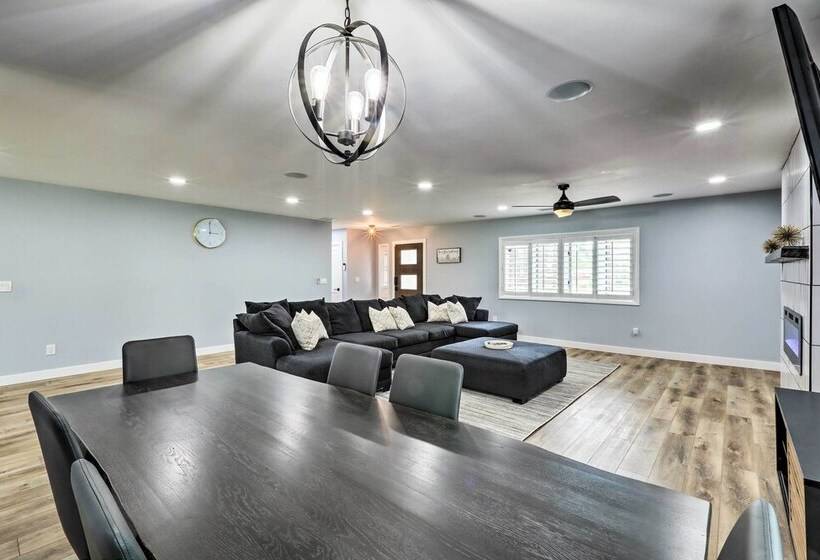 Luxe Flagstaff Retreat W/ Sunroom, Patio & Grill!