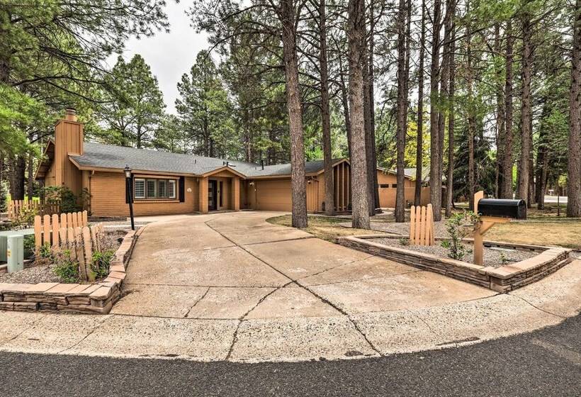 Luxe Flagstaff Retreat W/ Sunroom, Patio & Grill!
